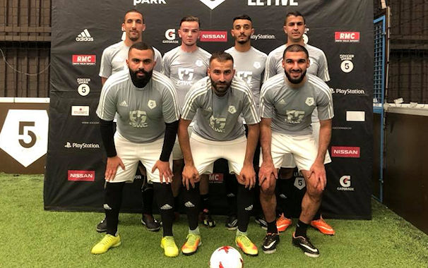 Cémil Avci, en bas au centre, avec la Team Bel Air Cémil Avci, en bas au centre, avec la Team Bel Air